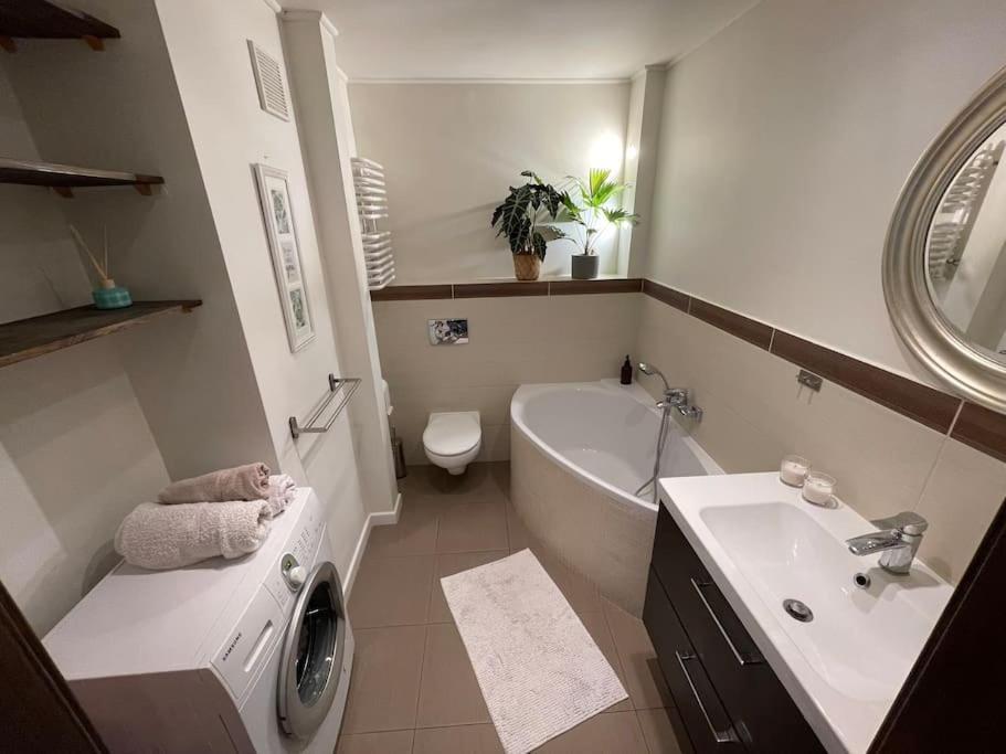 Comfortable Apartment In Warsaw Bielany المظهر الخارجي الصورة